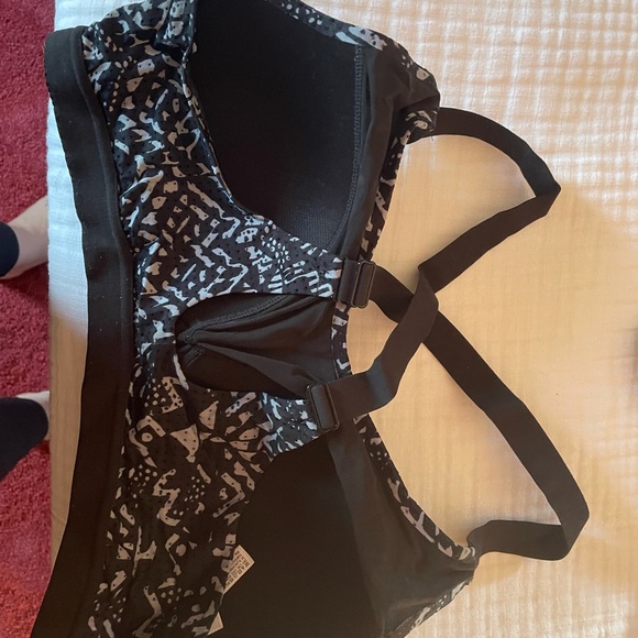 Victoria secret sports bra - Picture 2 of 2